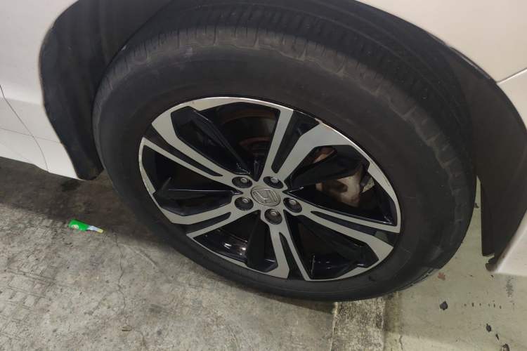 Used Honda UR-V 2017 370TURBO Four-Wheel Drive Prestige Edition China V Right Front Wheel Hub