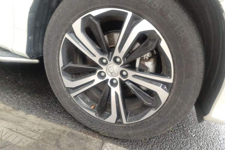 Used Honda UR-V 2017 370TURBO 2WD Prestige Edition China V Right Front Wheel Hub