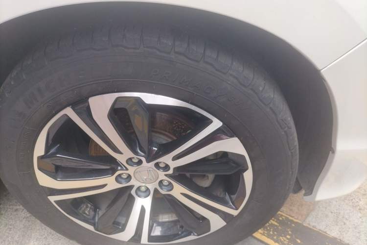 Used Honda UR-V 2017 370TURBO 2WD Prestige Edition China V Right Front Wheel Hub