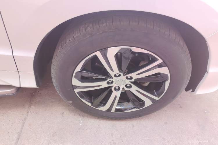 Used Honda UR-V 2017 370TURBO 2WD Prestige Edition China V Right Front Wheel Hub