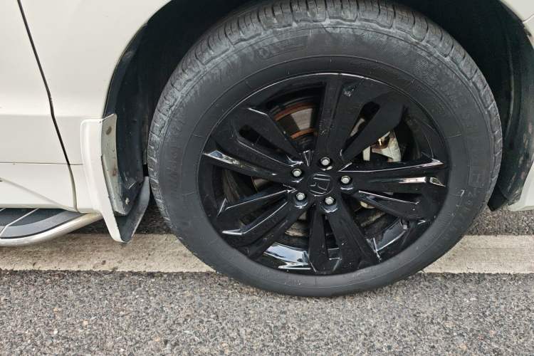Used Honda UR-V 2017 370TURBO Four-Wheel Drive Prestige Edition China V Right Front Wheel Hub