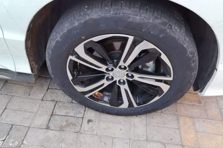 Used Honda UR-V 2017 370TURBO 2WD Prestige Edition China V Right Front Wheel Hub