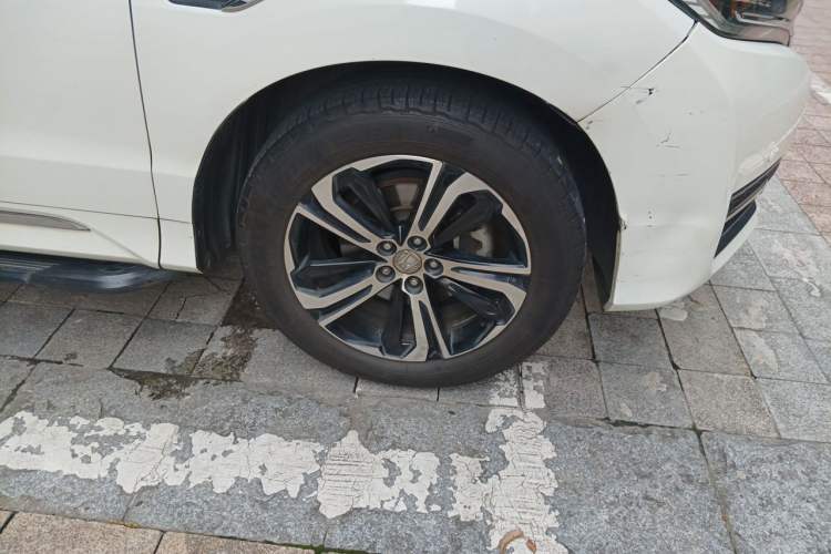 Used Honda UR-V 2017 370TURBO 2WD Prestige Edition China V Right Front Wheel Hub