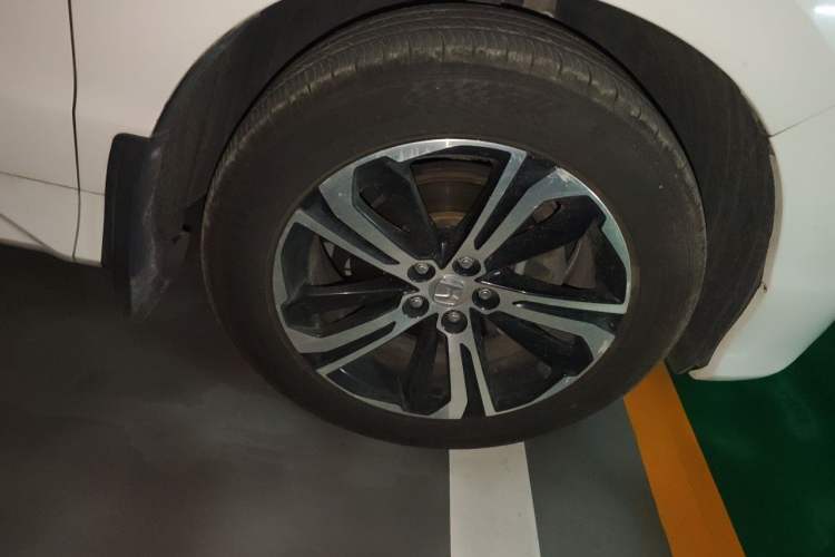 Used Honda UR-V 2017 370TURBO Four-Wheel Drive Prestige Edition China V Right Front Wheel Hub