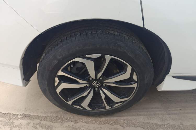 Used Honda UR-V 2017 240TURBO Two-Wheel Drive Classic Edition China V Right Rear Wheel Hub