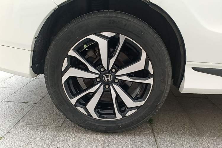 Used Honda UR-V 2017 240TURBO Two-Wheel Drive Classic Edition China VI Right Rear Wheel Hub
