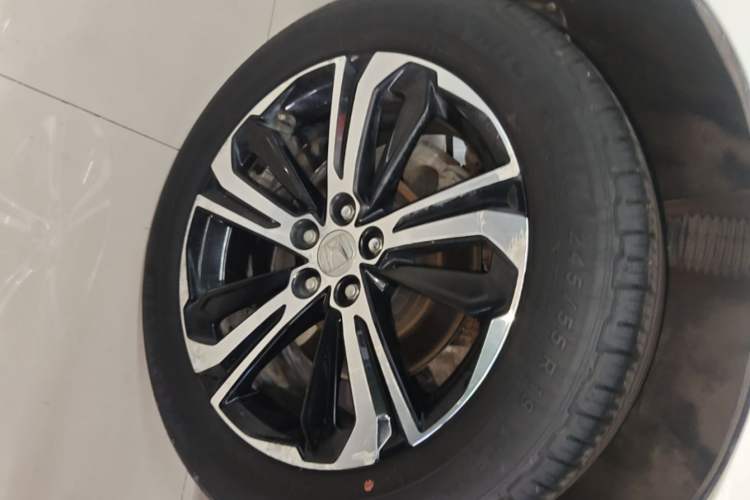 Used Honda UR-V 2017 370TURBO Four-Wheel Drive Prestige Edition China V Right Rear Wheel Hub