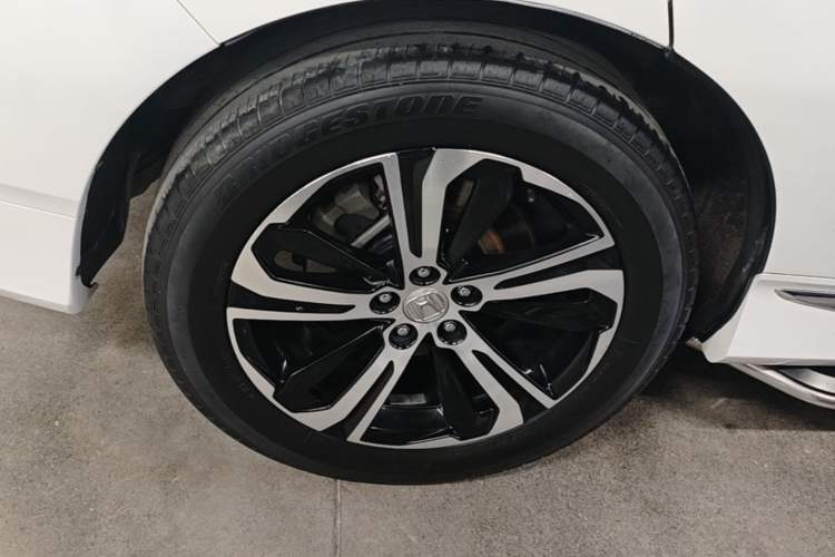 Used Honda UR-V 2017 370TURBO 2WD Prestige Edition China V Right Rear Wheel Hub