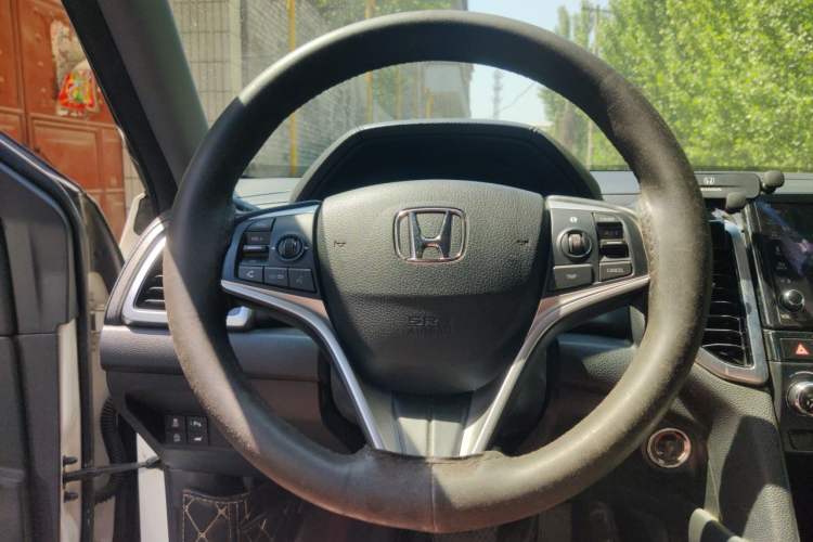 Used Honda UR-V 2017 370TURBO 2WD Prestige Edition China V Steering Wheel