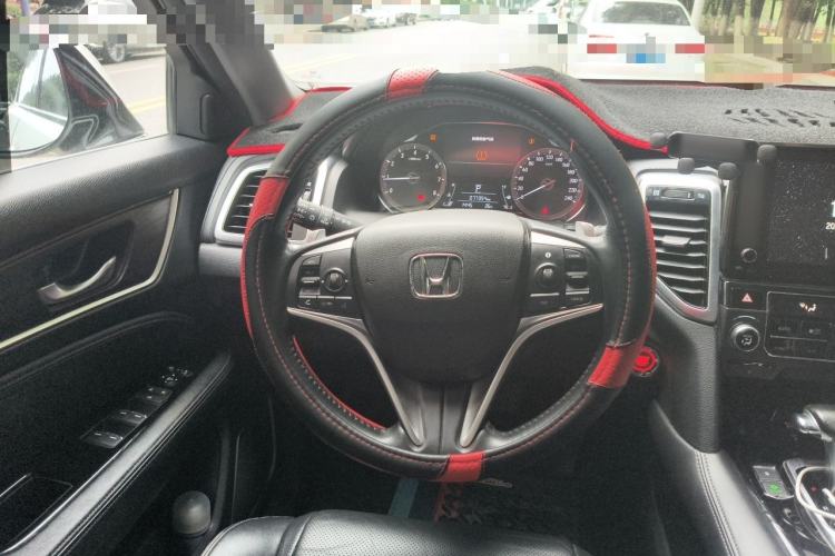 Used Honda UR-V 2017 240TURBO Two-Wheel Drive Luxury Edition China V Steering Wheel