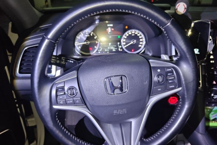 Used Honda UR-V 2017 370TURBO Four-Wheel Drive Prestige Edition China V Steering Wheel