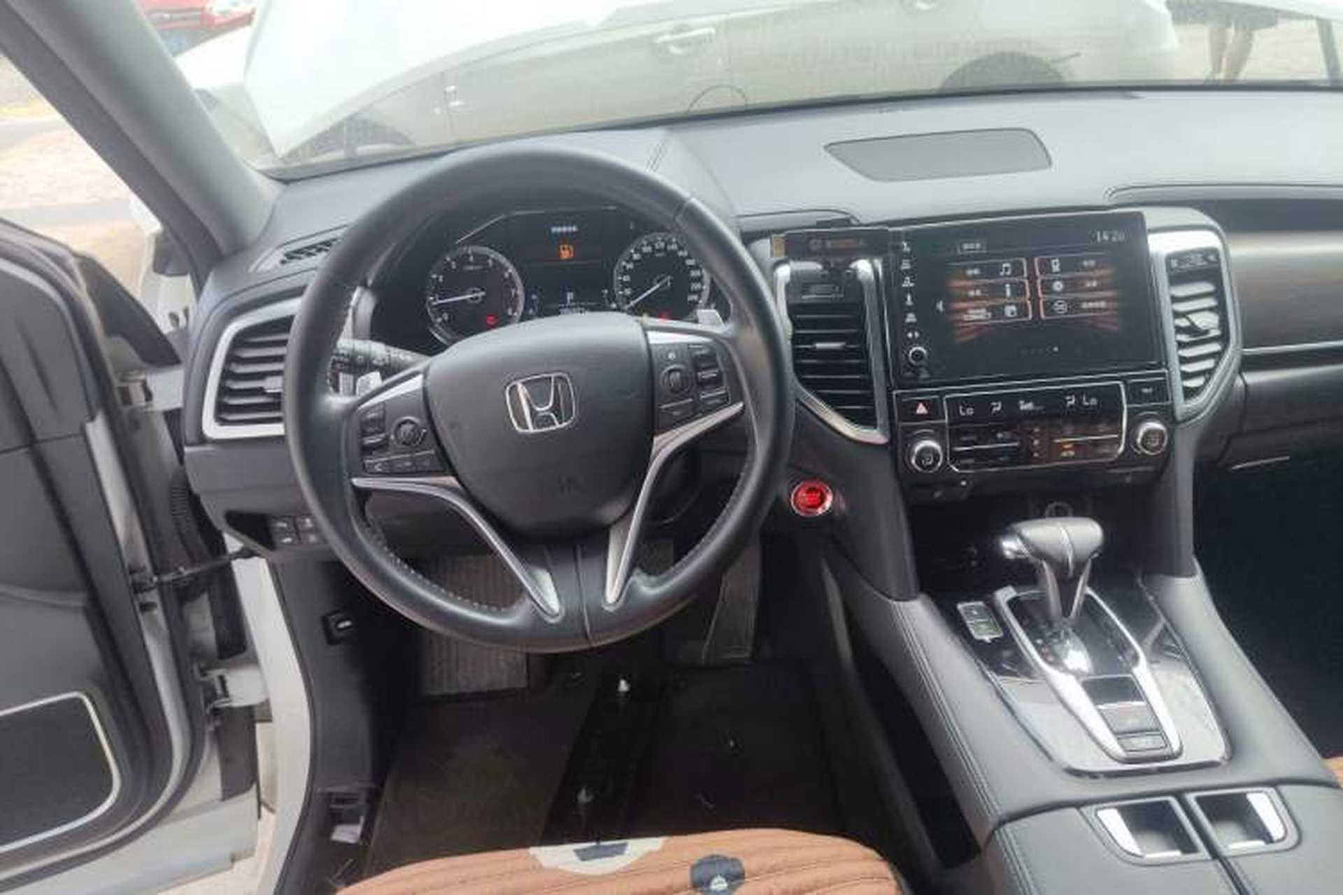 Used Honda UR-V 2017 240TURBO Two-Wheel Drive Luxury Edition China V Steering Wheel