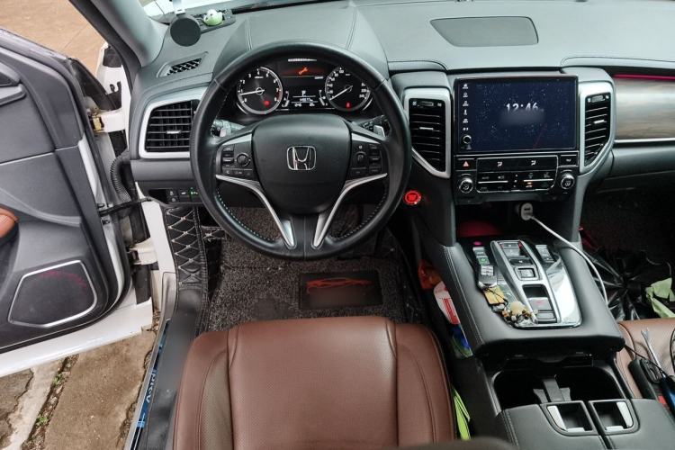 Used Honda UR-V 2017 370TURBO 2WD Prestige Edition China V Steering Wheel