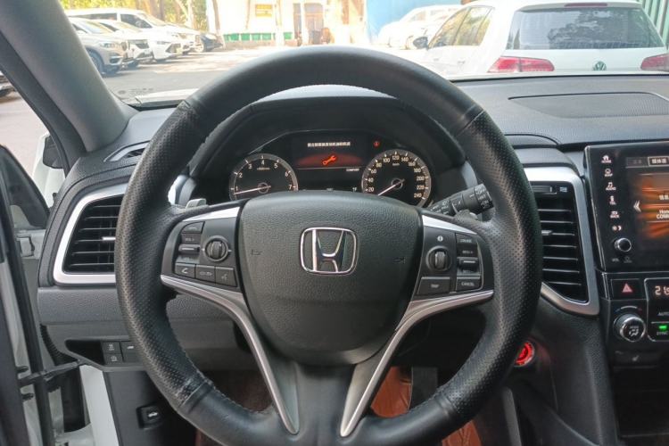 Used Honda UR-V 2017 370TURBO 2WD Prestige Edition China V Steering Wheel