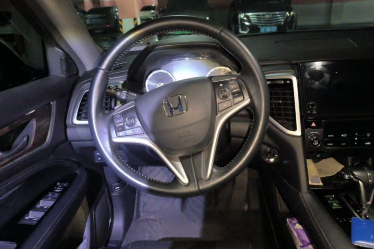 Used Honda UR-V 2017 240TURBO Two-Wheel Drive Luxury Edition China V Steering Wheel