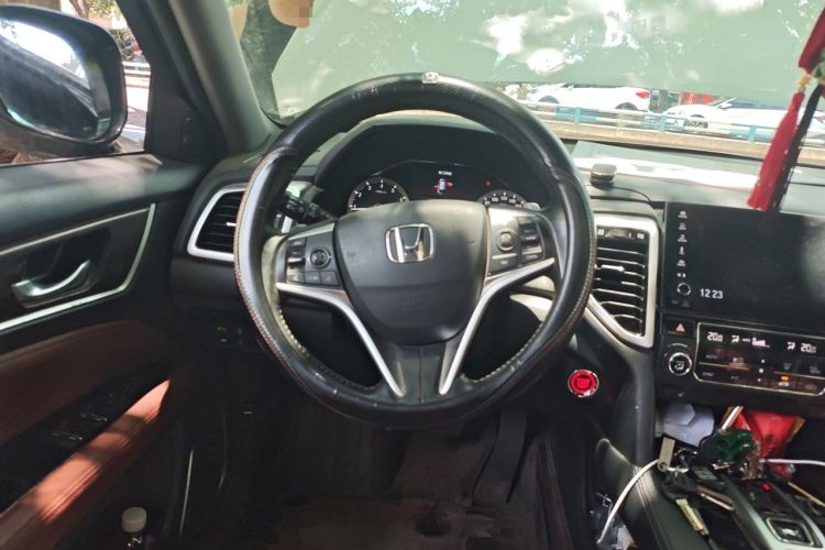 Used Honda UR-V 2017 370TURBO Four-Wheel Drive Prestige Edition China V Steering Wheel