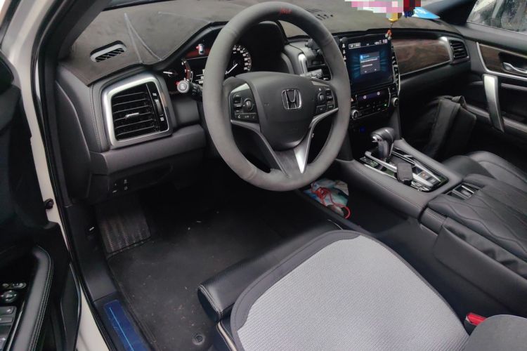 Used Honda UR-V 2017 240TURBO Two-Wheel Drive Luxury Edition China V Steering Wheel