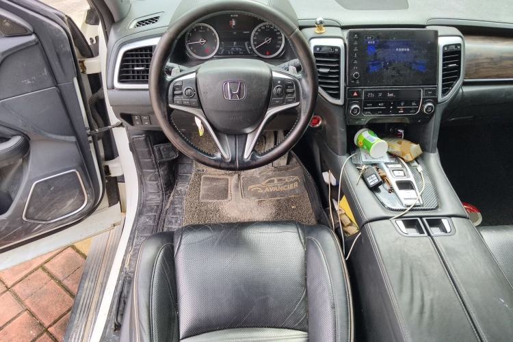 Used Honda UR-V 2017 370TURBO 2WD Prestige Edition China V Steering Wheel