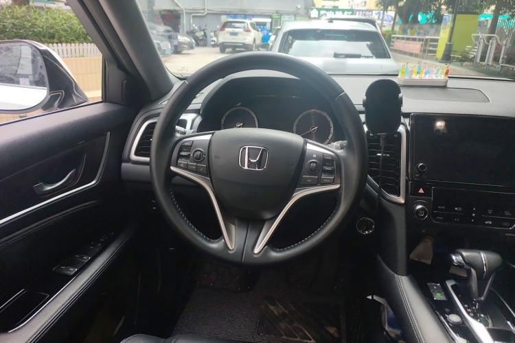 Used Honda UR-V 2017 240TURBO Two-Wheel Drive Luxury Edition China V Steering Wheel