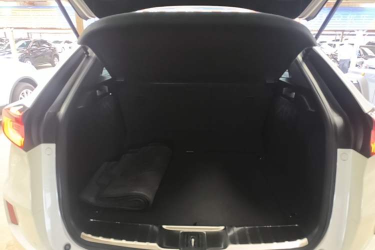Used Honda UR-V 2017 370TURBO 2WD Prestige Edition China V Trunk