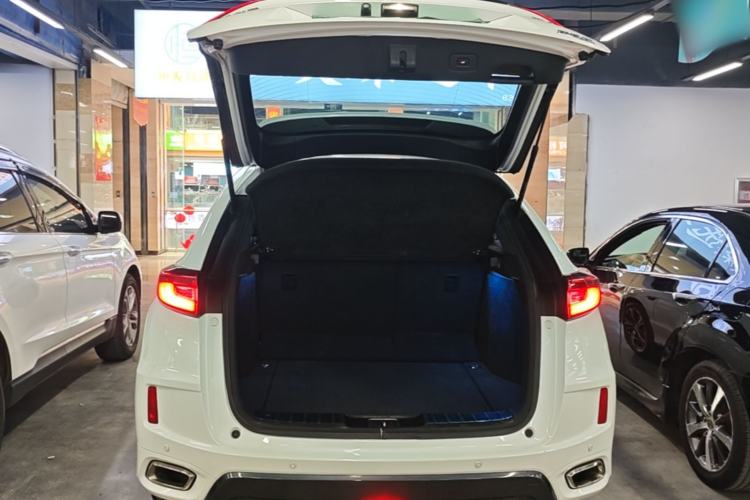 Used Honda UR-V 2017 370TURBO 2WD Prestige Edition China V Trunk