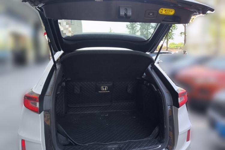 Used Honda UR-V 2017 240TURBO Two-Wheel Drive Luxury Edition China VI Trunk