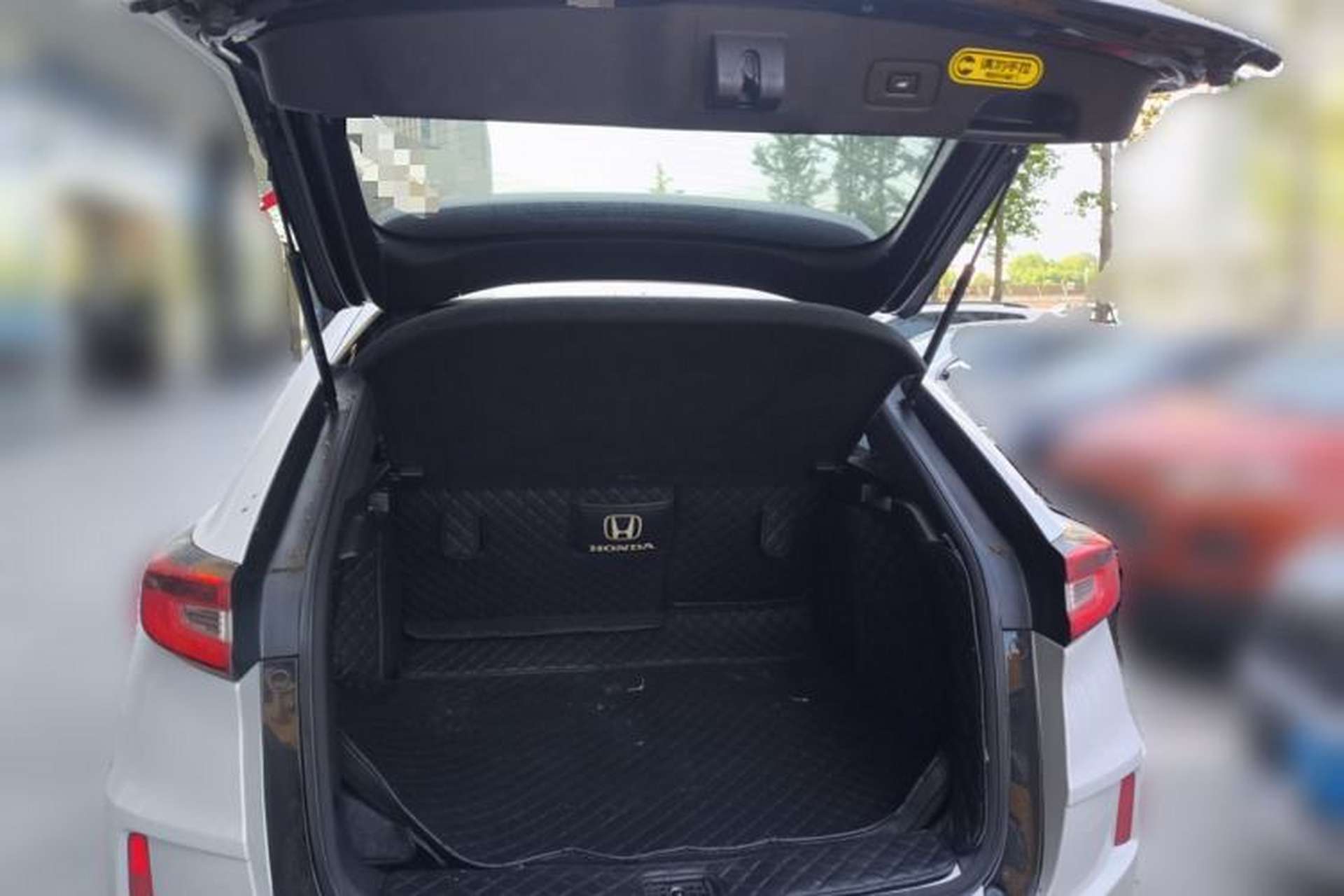 Used Honda UR-V 2017 240TURBO Two-Wheel Drive Luxury Edition China VI Trunk
