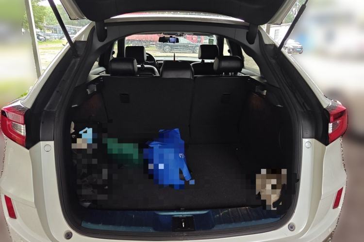 Used Honda UR-V 2017 240TURBO Two-Wheel Drive Classic Edition China VI Trunk