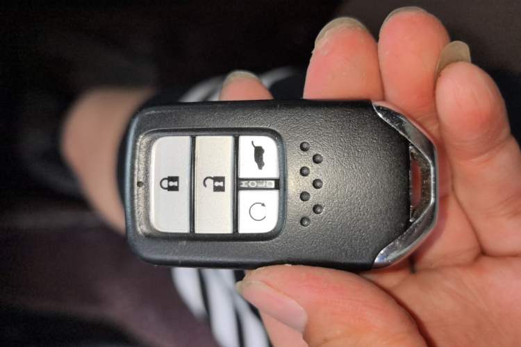Used Honda UR-V 2017 370TURBO 2WD Prestige Edition China V Vehicle Key