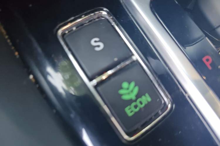 Used Honda UR-V 2017 240TURBO Two-Wheel Drive Classic Edition China V Vehicle Key