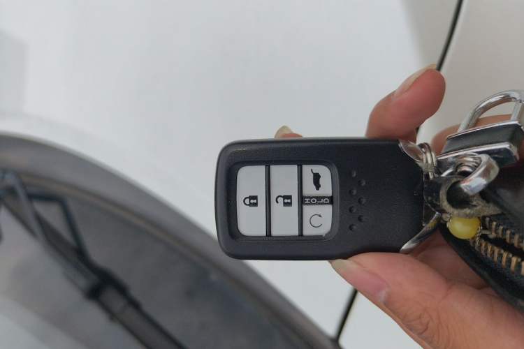 Used Honda UR-V 2017 370TURBO 2WD Prestige Edition China V Vehicle Key