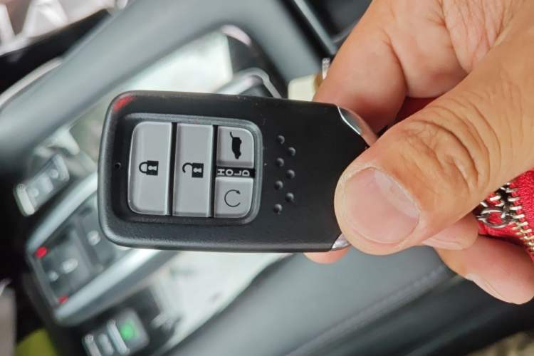 Used Honda UR-V 2017 370TURBO 2WD Prestige Edition China V Vehicle Key