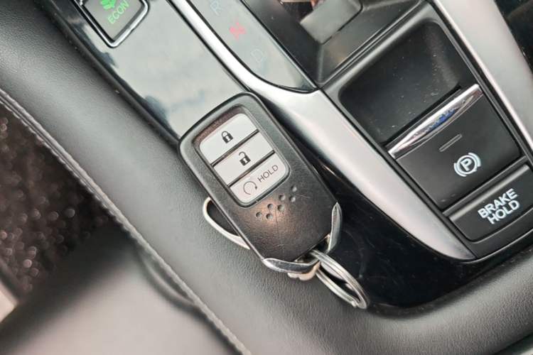 Used Honda UR-V 2017 240TURBO Two-Wheel Drive Classic Edition China V Vehicle Key