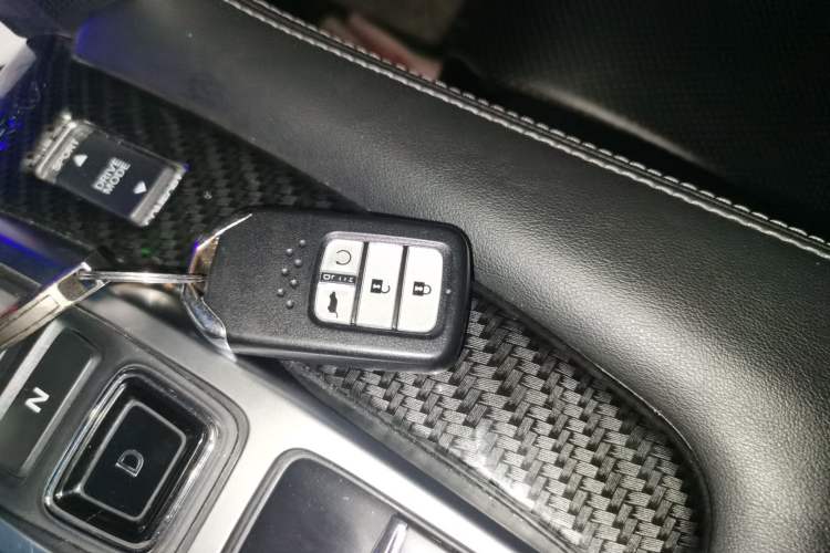 Used Honda UR-V 2017 370TURBO Four-Wheel Drive Prestige Edition China V Vehicle Key