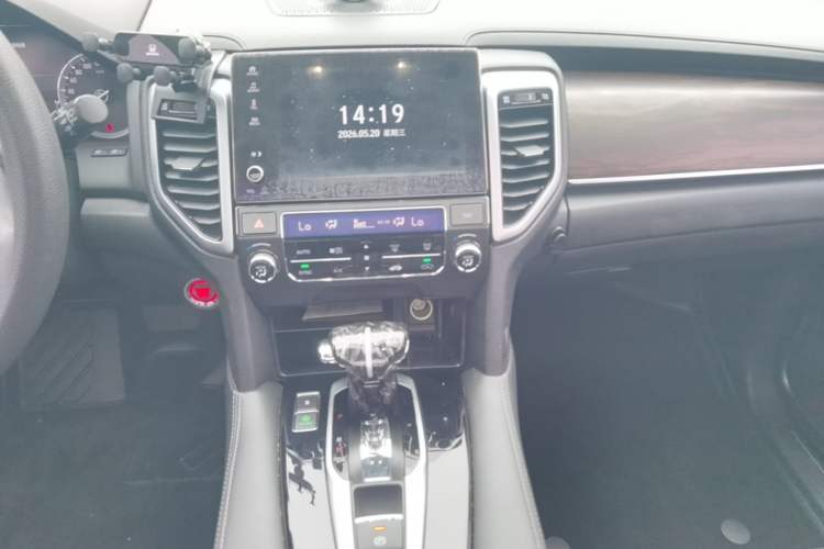 Used Honda UR-V 2017 240TURBO Two-Wheel Drive Classic Edition China V Audio And AC Panel