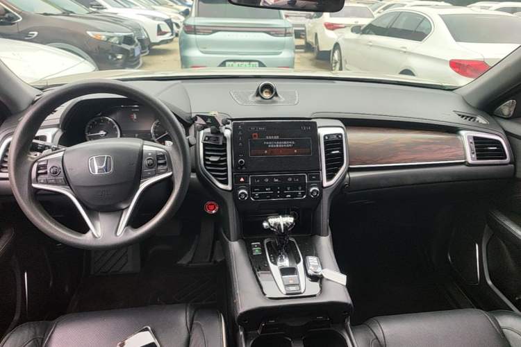 Used Honda UR-V 2017 240TURBO Two-Wheel Drive Classic Edition China V Center Console