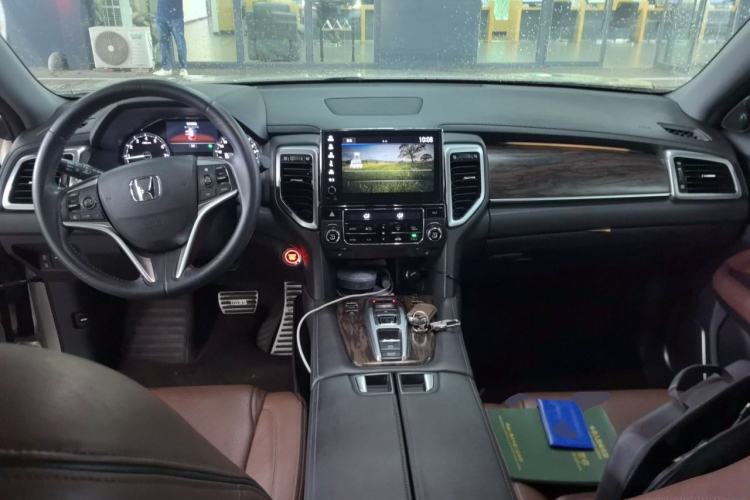 Used Honda UR-V 2017 370TURBO 2WD Prestige Edition China V Center Console