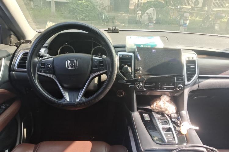 Used Honda UR-V 2017 370TURBO 2WD Prestige Edition China V Center Console