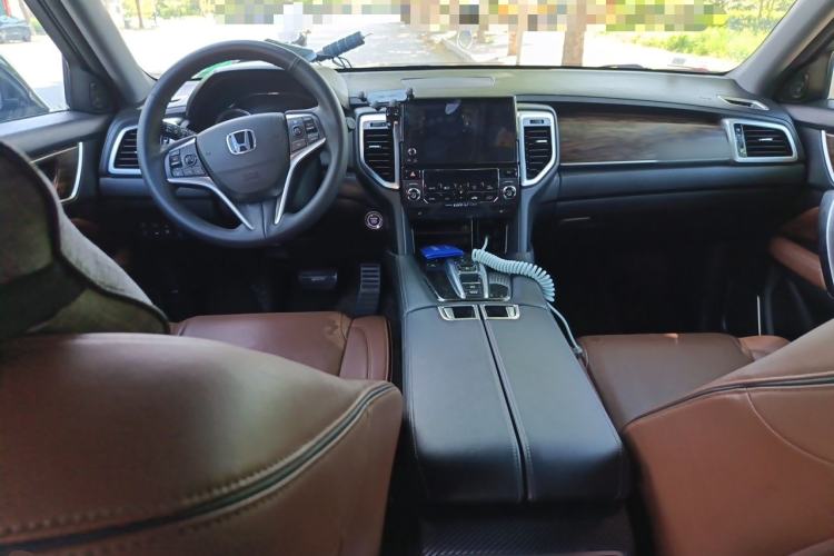 Used Honda UR-V 2017 370TURBO 2WD Prestige Edition China V Center Console