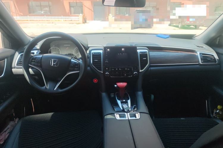 Used Honda UR-V 2017 240TURBO Two-Wheel Drive Classic Edition China V Center Console