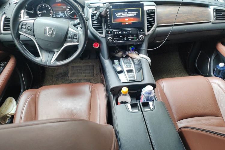 Used Honda UR-V 2017 370TURBO Four-Wheel Drive Prestige Edition China V Center Console