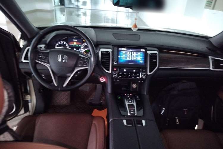 Used Honda UR-V 2017 370TURBO Four-Wheel Drive Prestige Edition China V Center Console