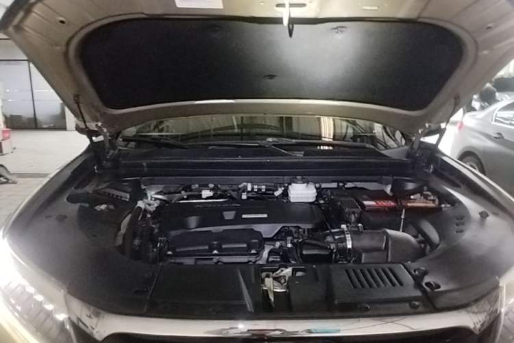 Used Honda UR-V 2017 370TURBO 2WD Prestige Edition China V Engine Bay