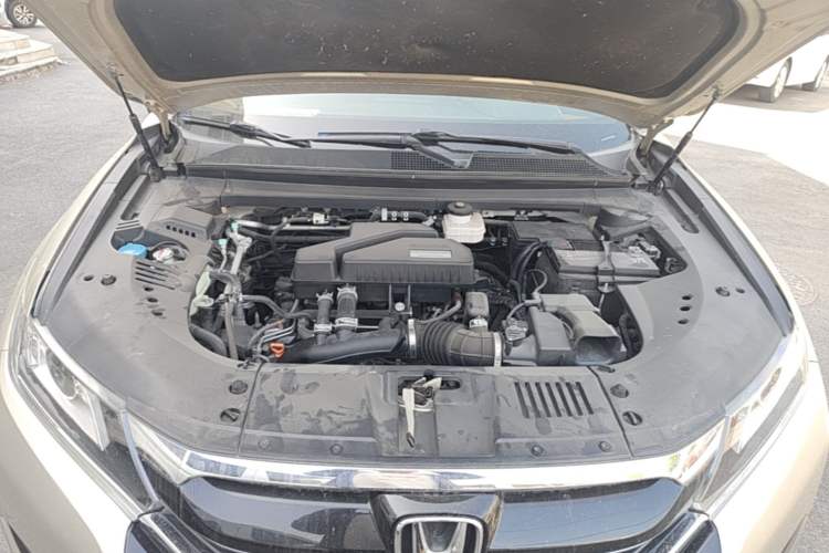 Used Honda UR-V 2017 240TURBO Two-Wheel Drive Classic Edition China V Engine Bay