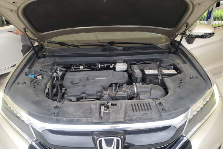 Used Honda UR-V 2017 370TURBO 2WD Prestige Edition China V Engine Bay