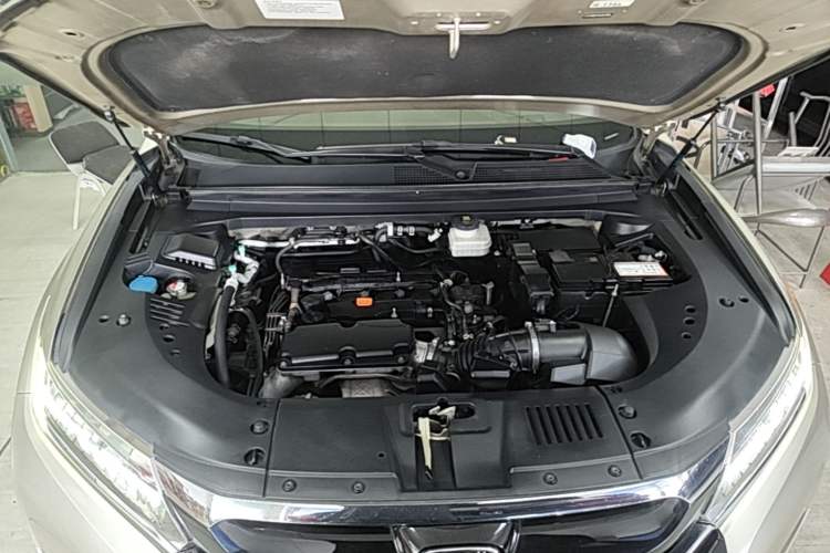 Used Honda UR-V 2017 370TURBO Four-Wheel Drive Prestige Edition China V Engine Bay
