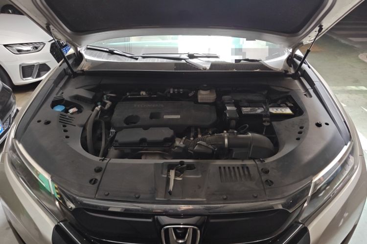 Used Honda UR-V 2017 370TURBO Four-Wheel Drive Prestige Edition China V Engine Bay