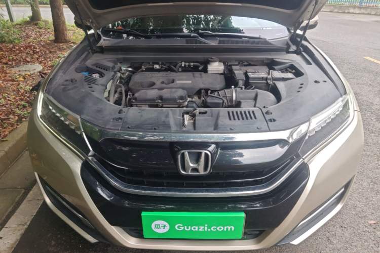 Used Honda UR-V 2017 370TURBO 2WD Prestige Edition China V Engine Bay