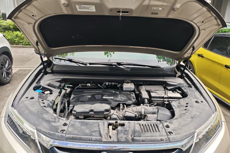 Used Honda UR-V 2017 370TURBO 2WD Prestige Edition China V Engine Bay