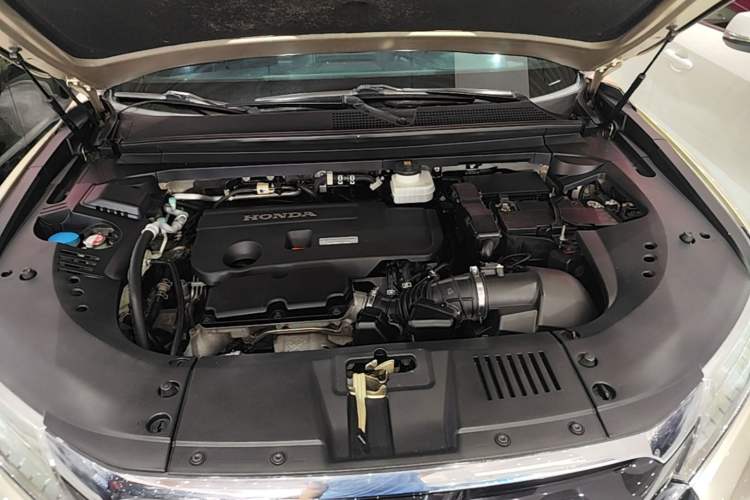 Used Honda UR-V 2017 370TURBO 2WD Prestige Edition China V Engine Bay